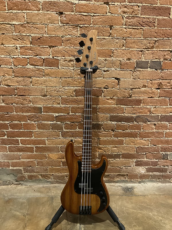 цена Басс гитара Schecter P-4 Exotic Bass