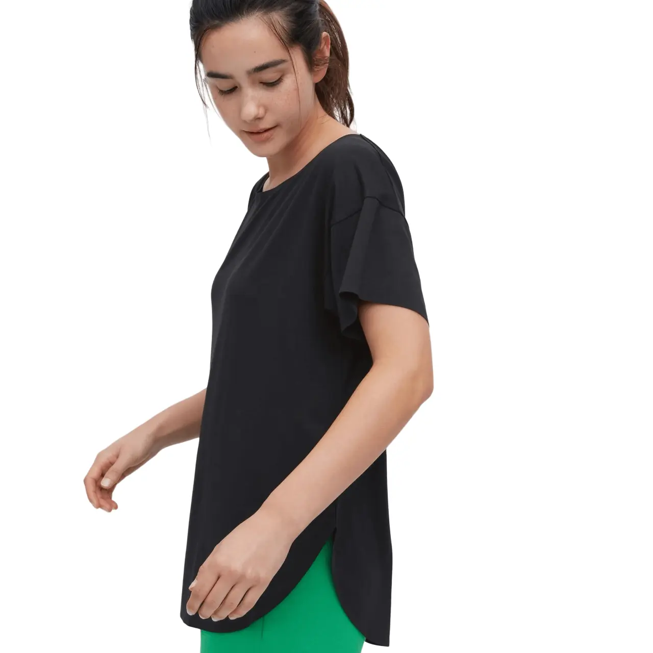 

Футболка Uniqlo Airsm Seamless Boat Neck Longline Short Sleeved, черный