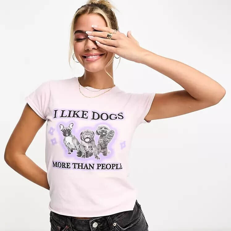 

Футболка Asos Design With I Like Dogs More Than People Graphic, розовый