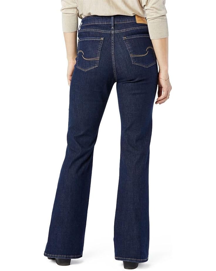 Джинсы Signature by Levi Strauss & Co. Gold Label Totally Shaping Flare Jeans, цвет Romero Creek 5D
