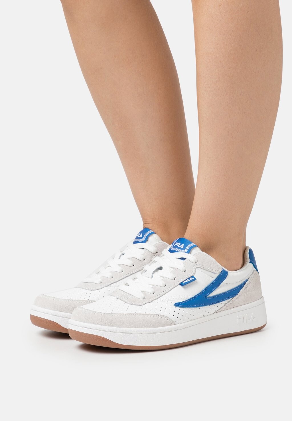 

Кроссовки Fila