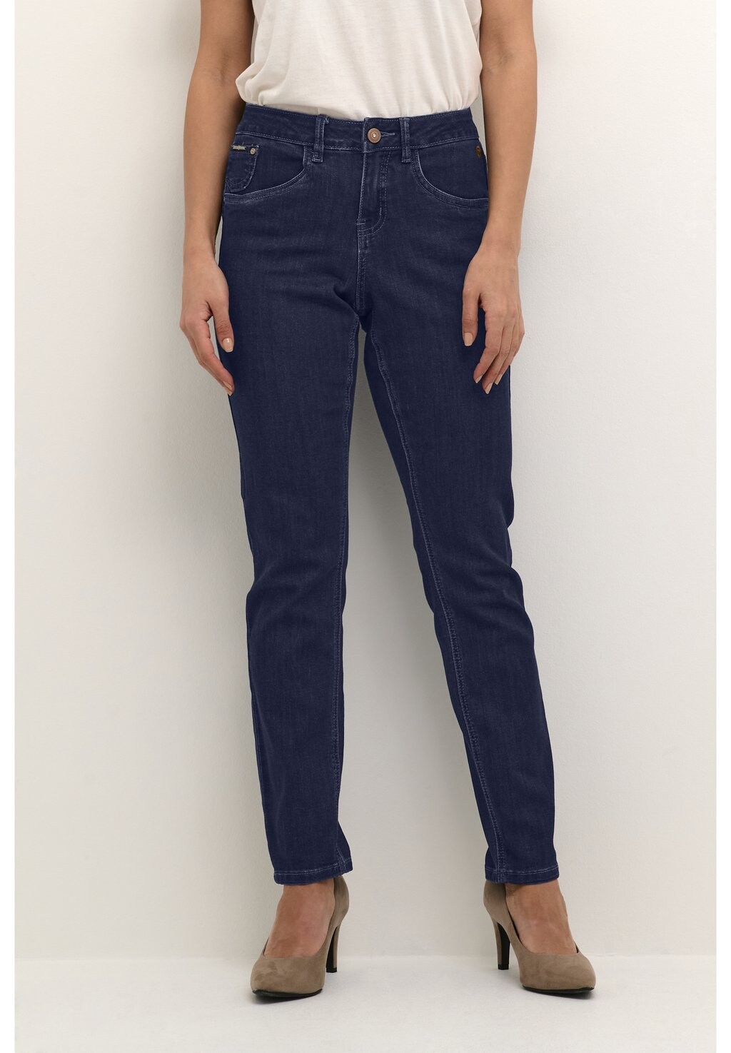 

Джинсы Slim fit Cream