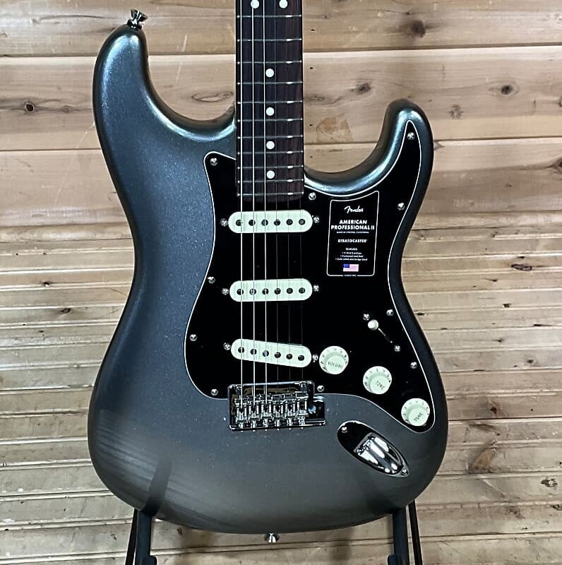 

Электрогитара Fender American Professional II Stratocaster - Mercury American Professional II Stratocaster Electric Guitar - Mercury