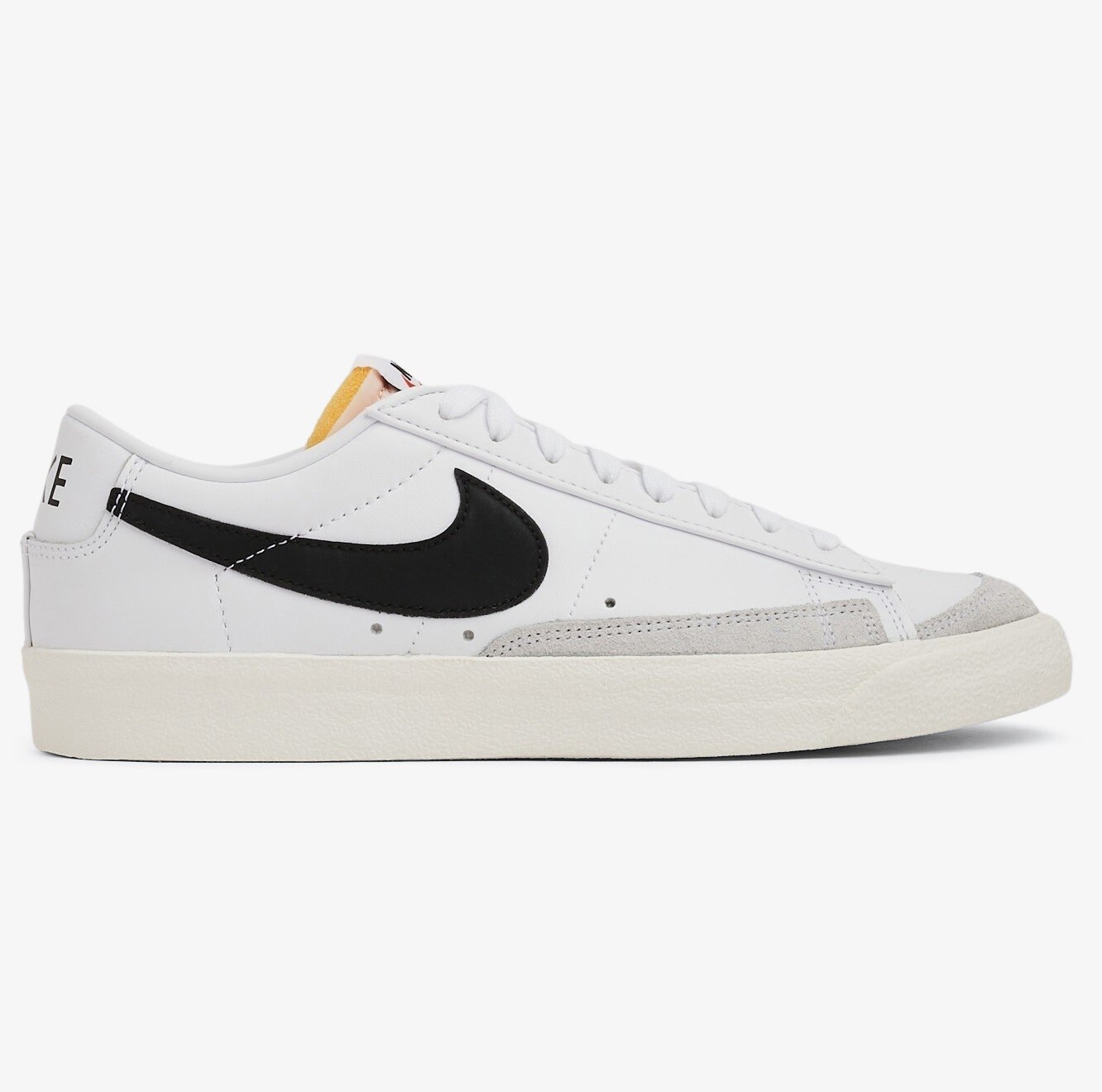 

Кроссовки Nike Blazer Low 77, черный/белый (Размер 42 RU)
