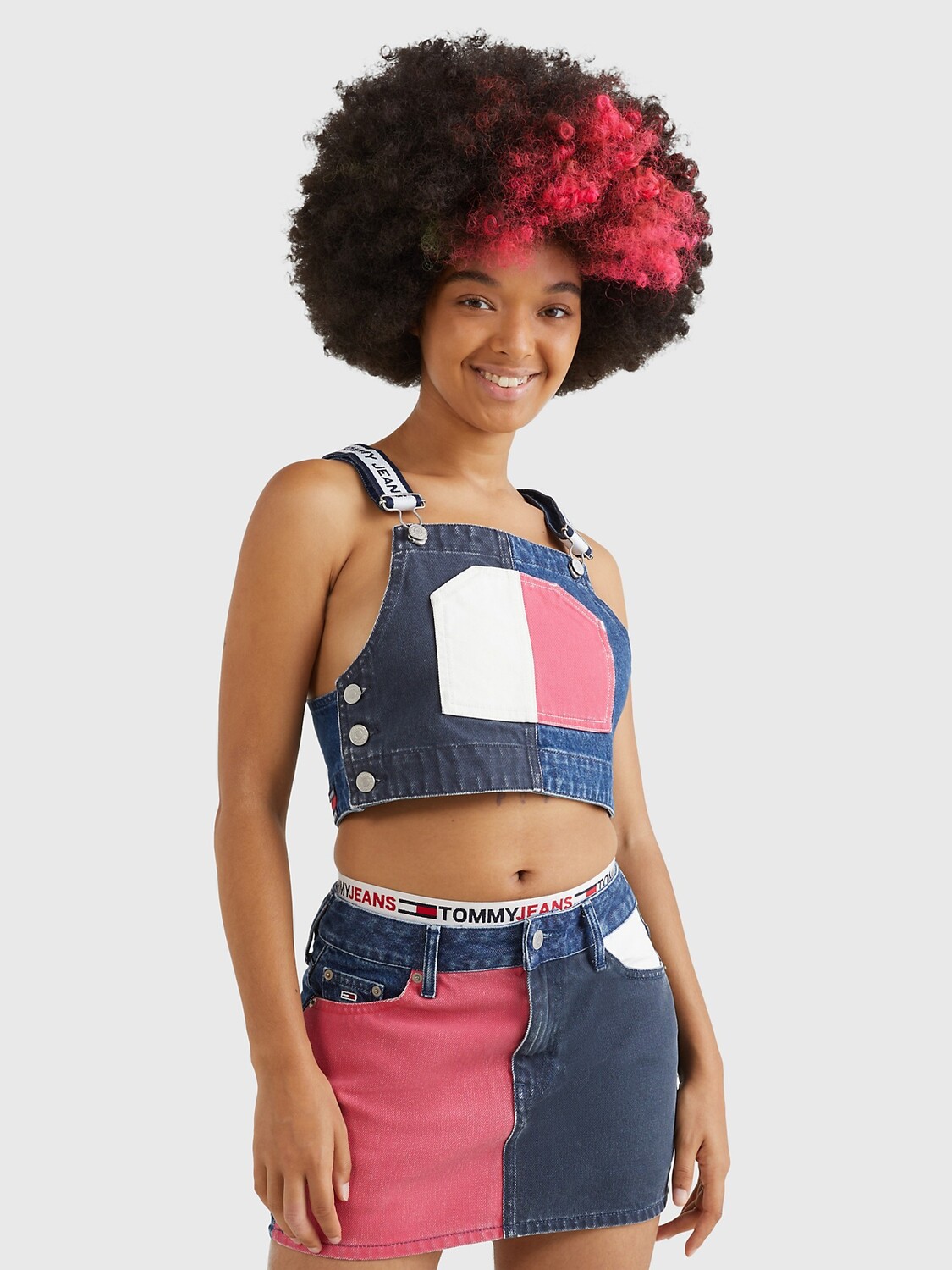 

Джинсовый топ с холтером с цветными блоками Tommy Hilfiger, джинсовая ткань