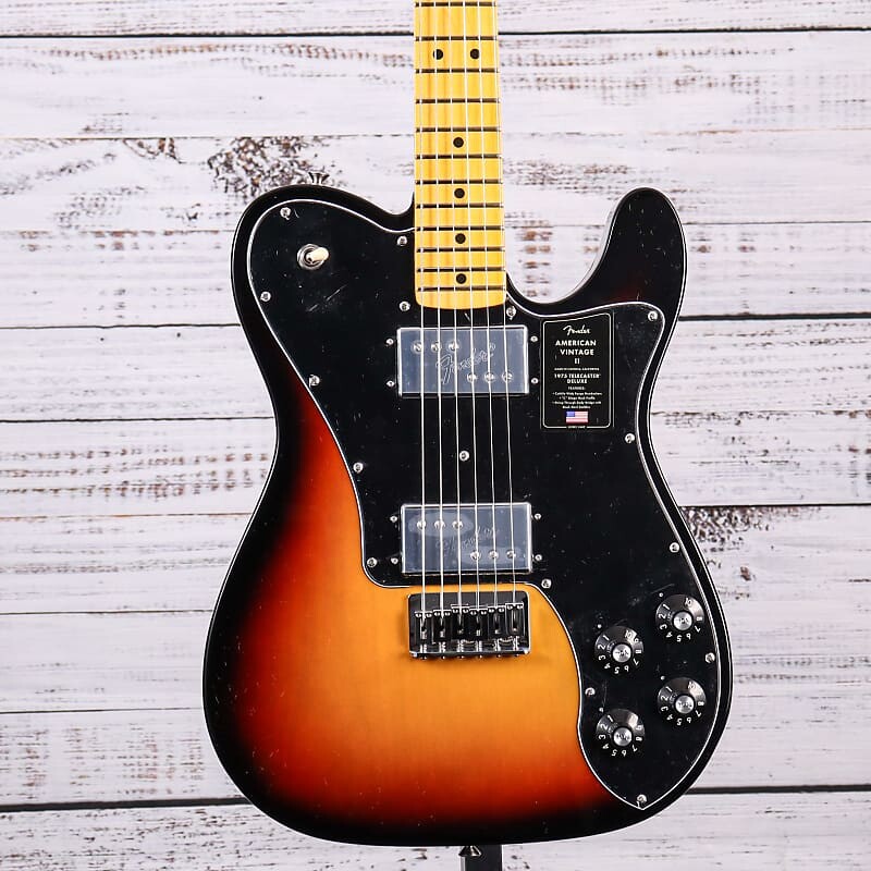 

Гитара Fender American Vintage II 1975 Telecaster Deluxe | 3-цветные солнечные лучи Fender American II Telecaster Deluxe Guitar, Maple Fretboard,