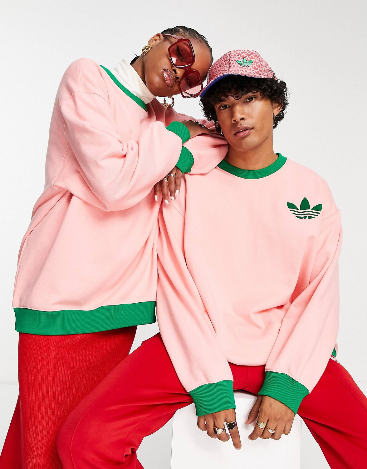 

Розовая толстовка унисекс adidas Originals 'adicolor 70s'