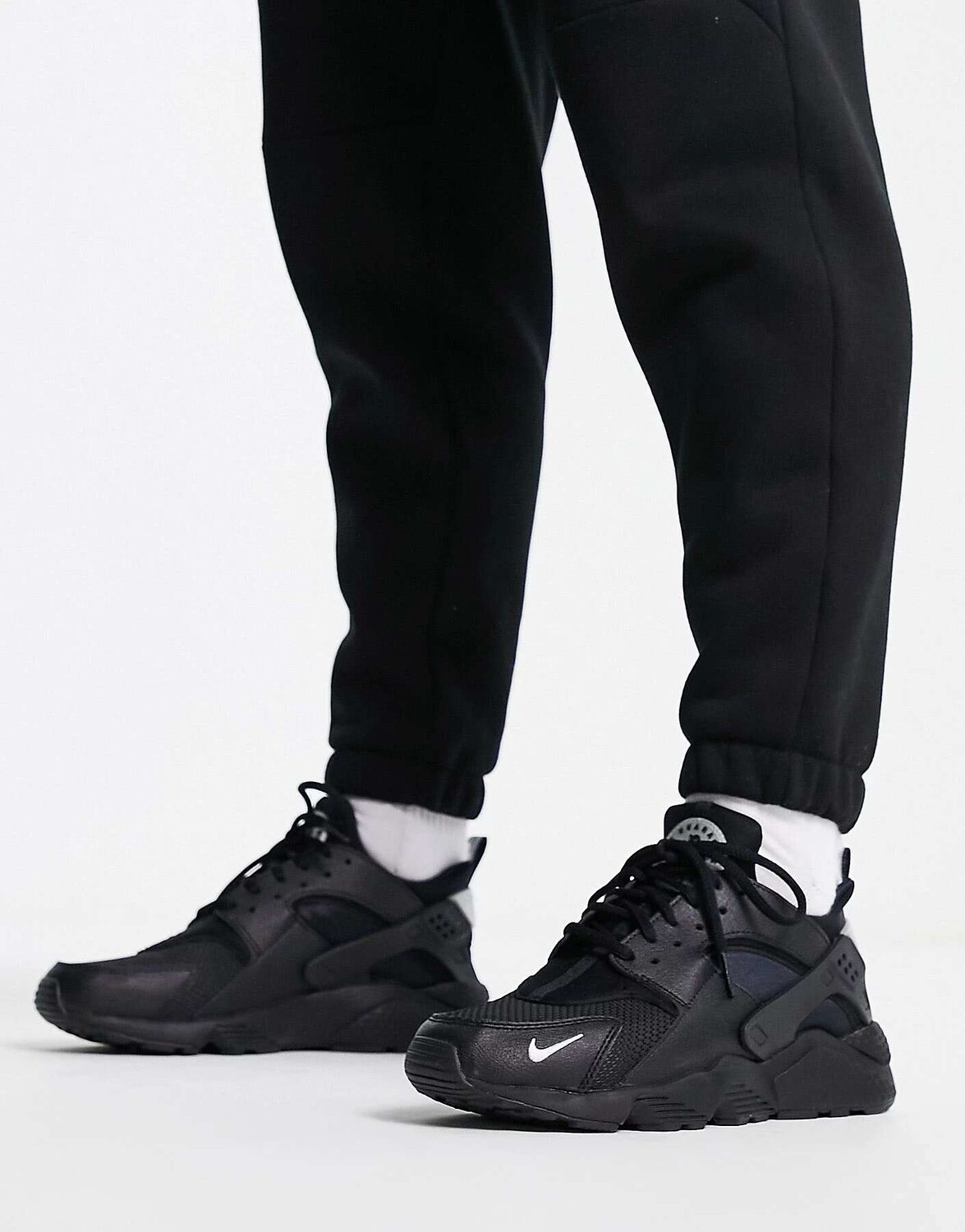 

Кроссовки Nike Air Huarache черного цвета и серебристого металлика