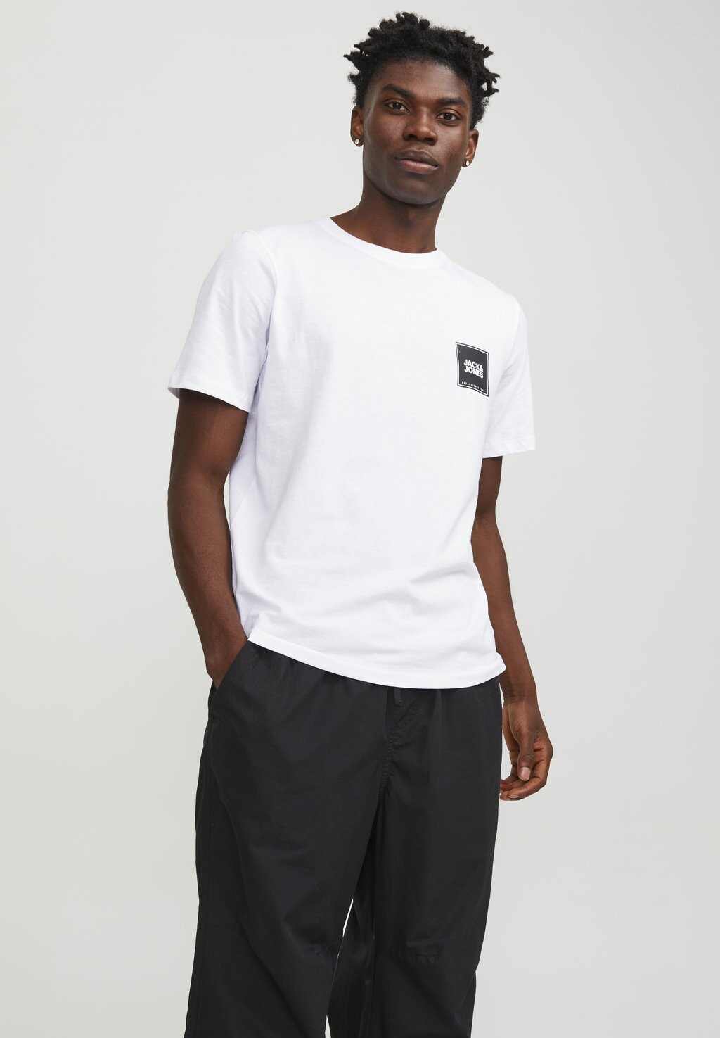 

Футболка с принтом CREW NECK Jack & Jones, белый