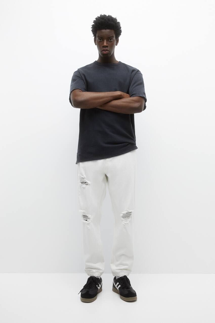 

Рваные джинсы-джоггеры Pull&Bear, белый