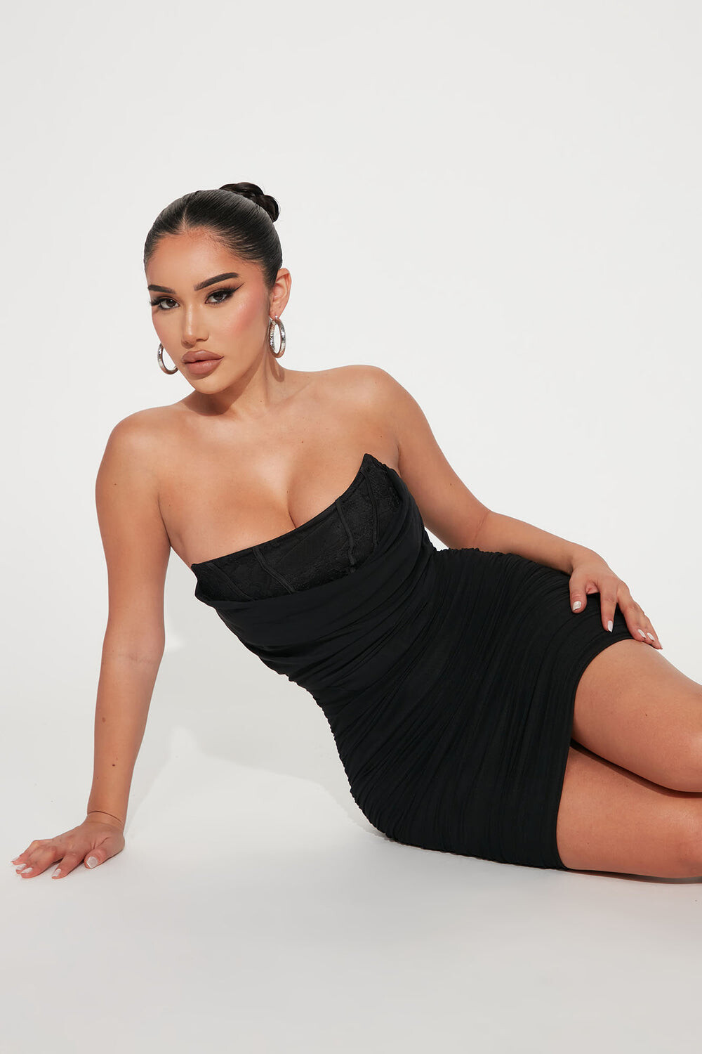 

Мини платье Fashion Nova MD7826, черный