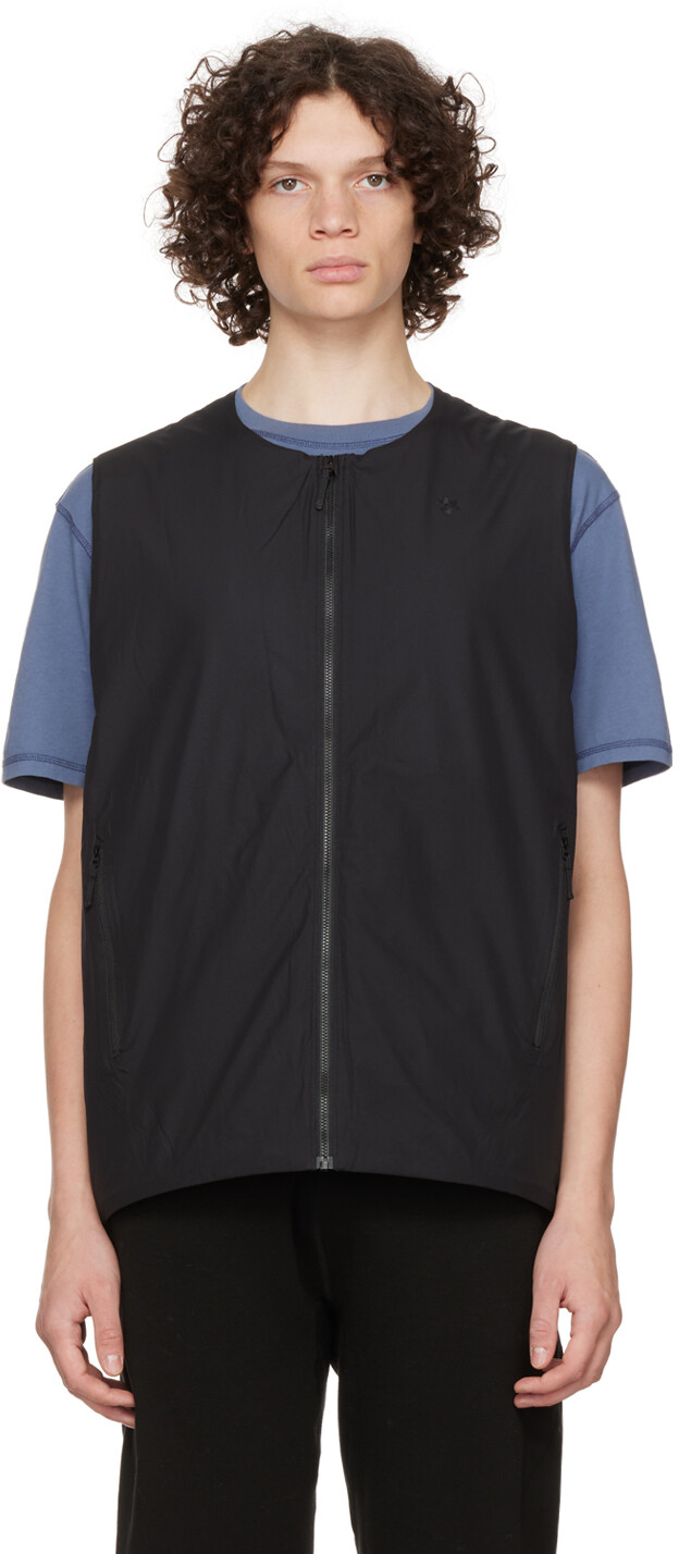 

Черный жилет GORE-TEX INFINIUM Puffy Goldwin