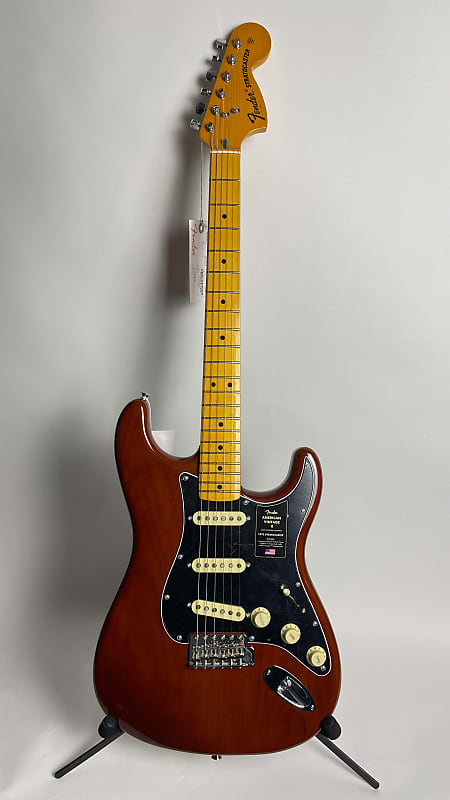 Fender American Vintage II 1973 Stratocaster - мокко Fender American II Stratocaster - fender american vintage ii 1957 stratocaster 2 color sunburst для левой руки 836 fender american ii stratocaster left handed 836