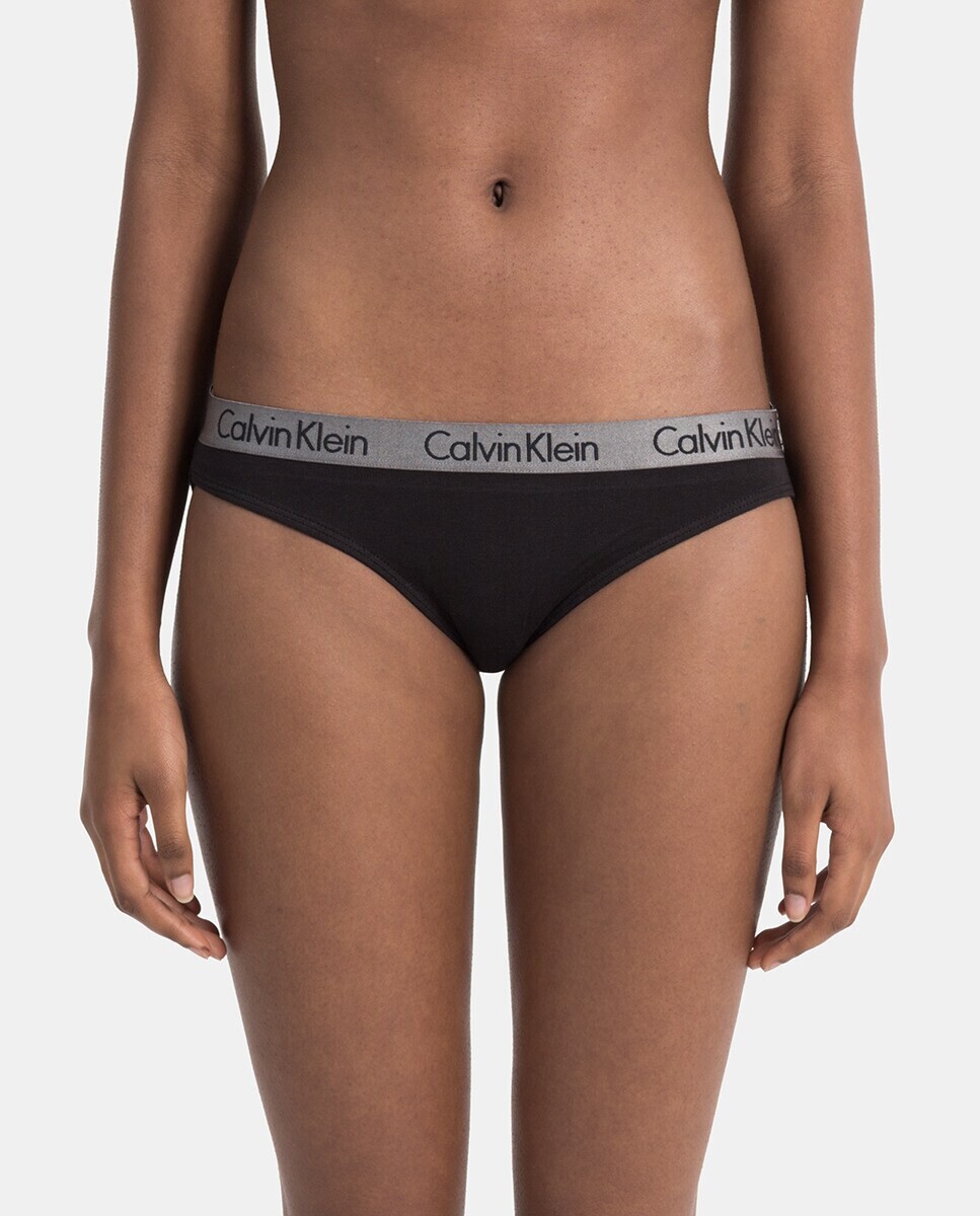 

Классические трусы Calvin Klein из блестящего хлопка с контрастным поясом Calvin Klein, черный