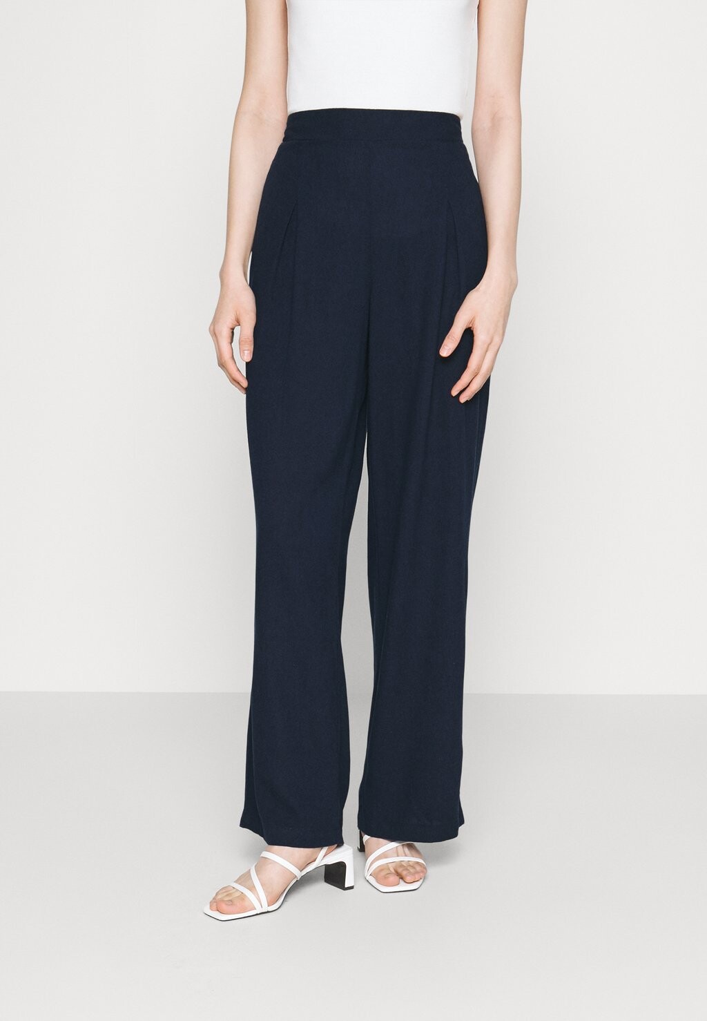 

Брюки Vero Moda, темно-синий