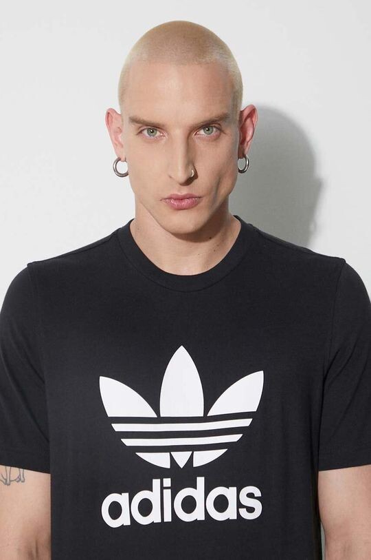 

Хлопковая футболка Adicolor Classics Trefoil Tee adidas Originals, черный