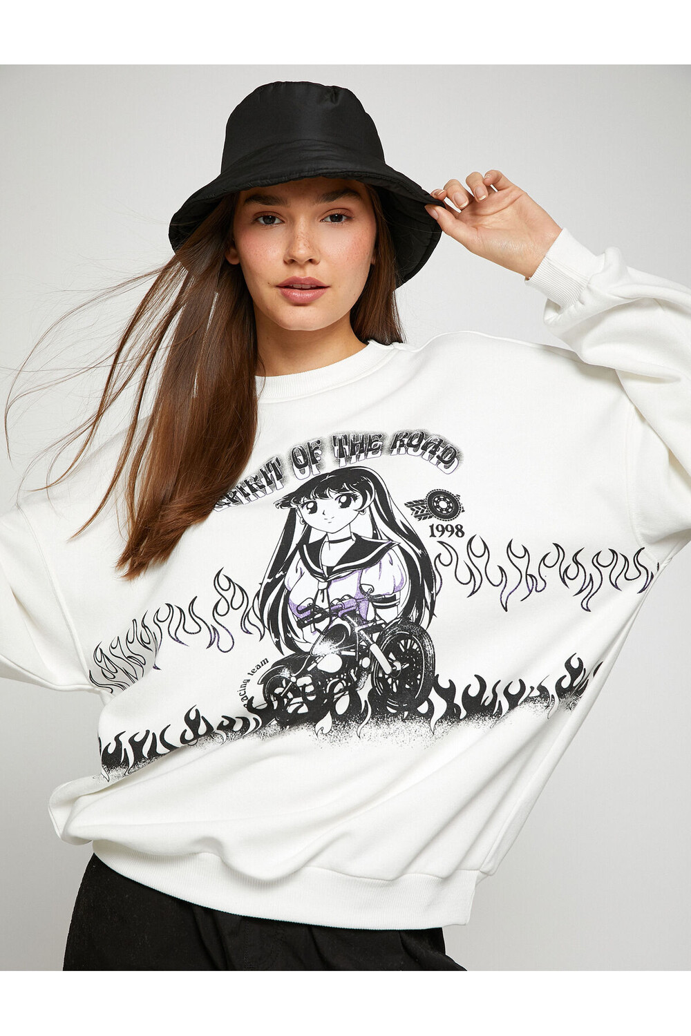 

Толстовка в стиле аниме Oversize с круглым вырезом, длинными рукавами и флисовой подкладкой Koton, экрю