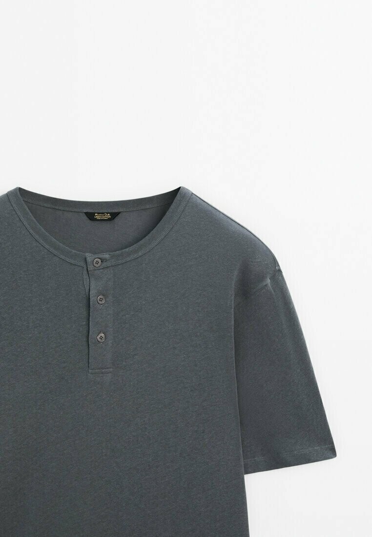 

Базовая футболка Massimo Dutti, синий