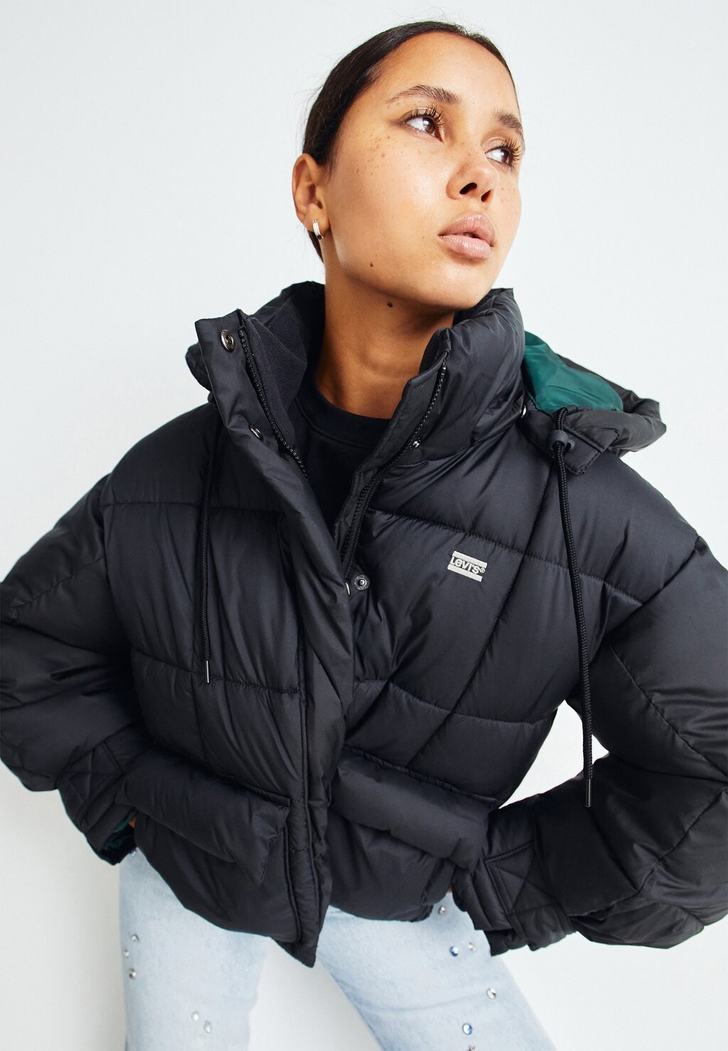 

Куртка Levi's BABY TRAPEZE PUFF, цвет caviar