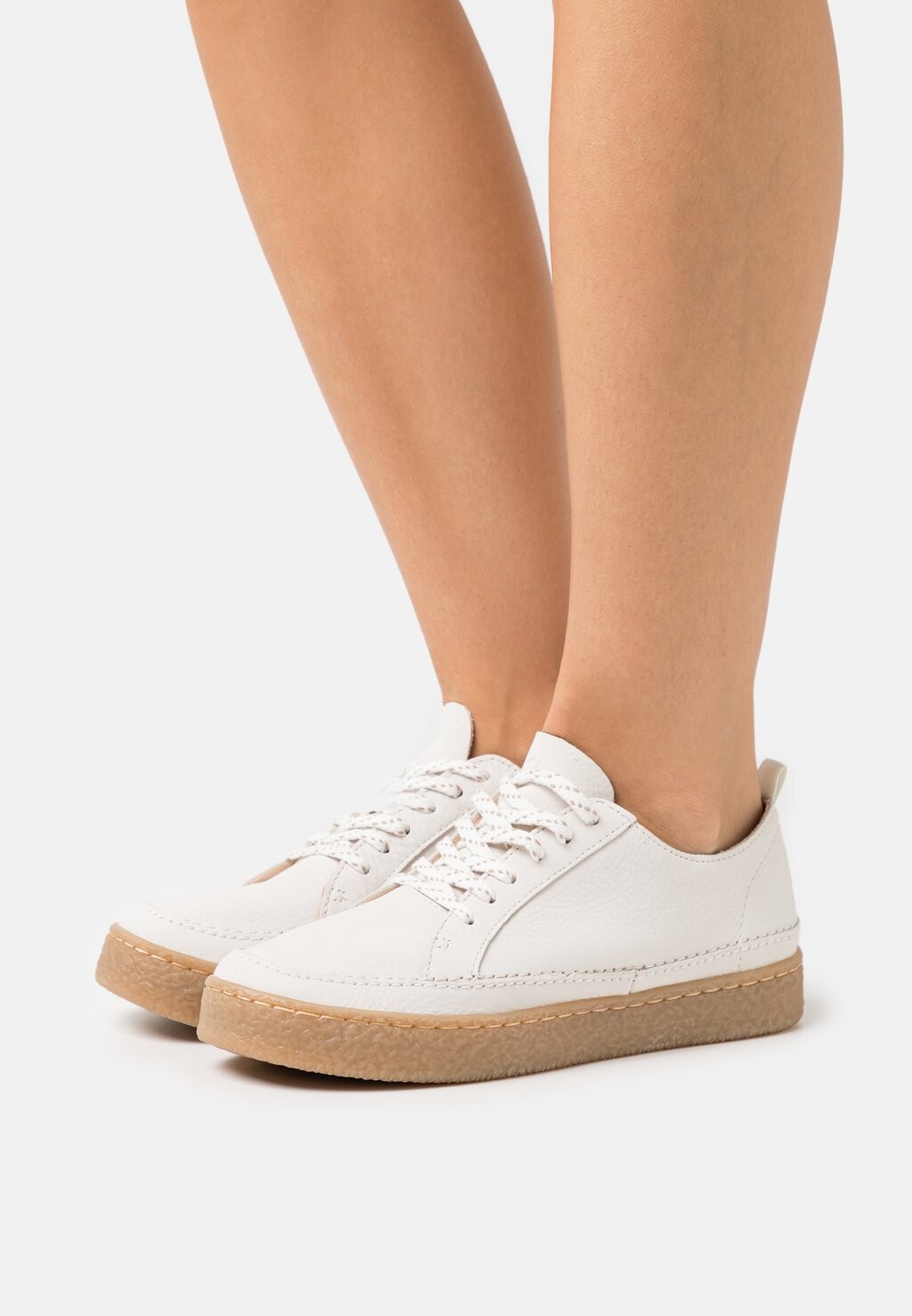 

Ботинки на шнуровке Clarks, белый