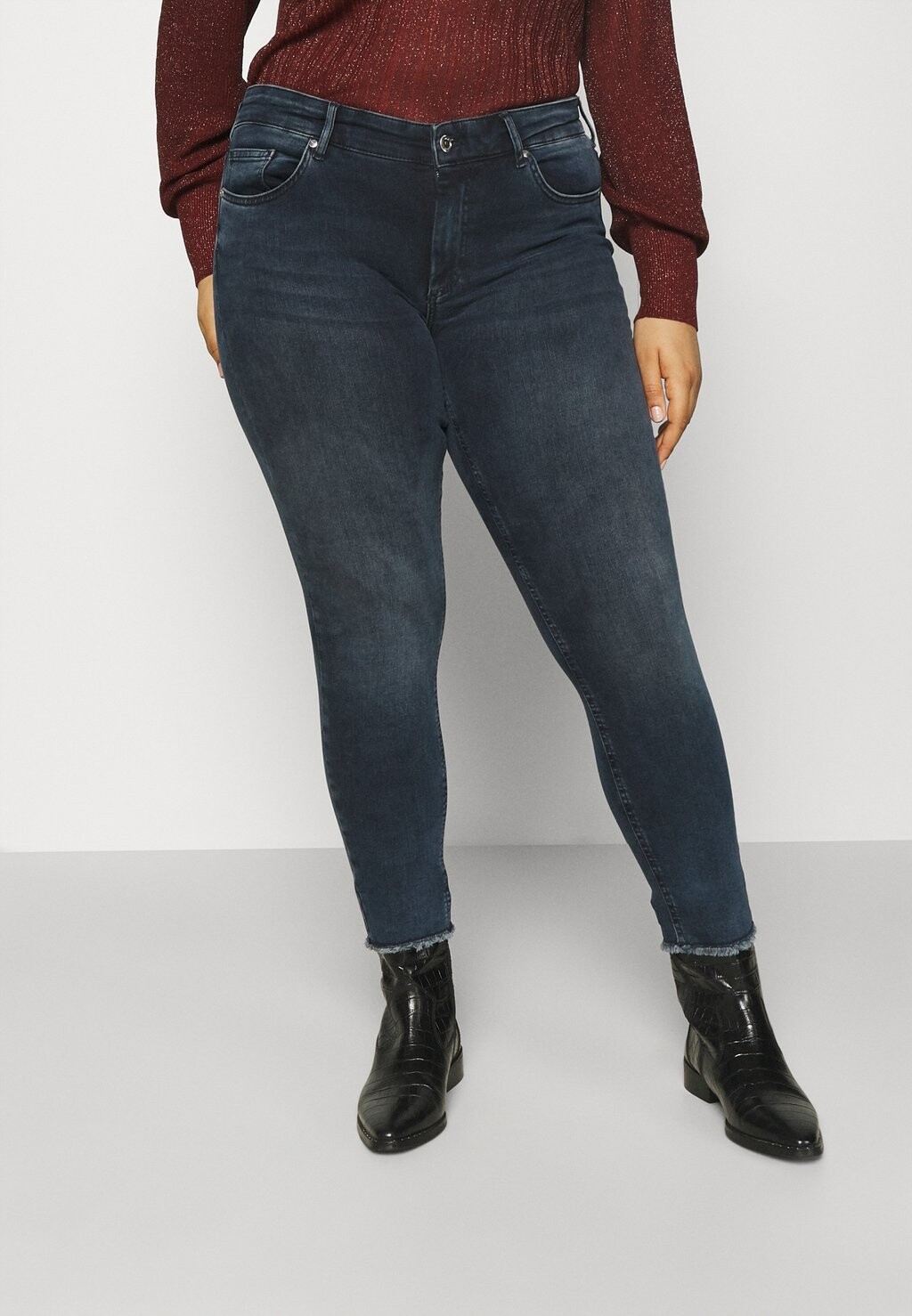 

Джинсы Skinny Fit ONLY Carmakoma, синий