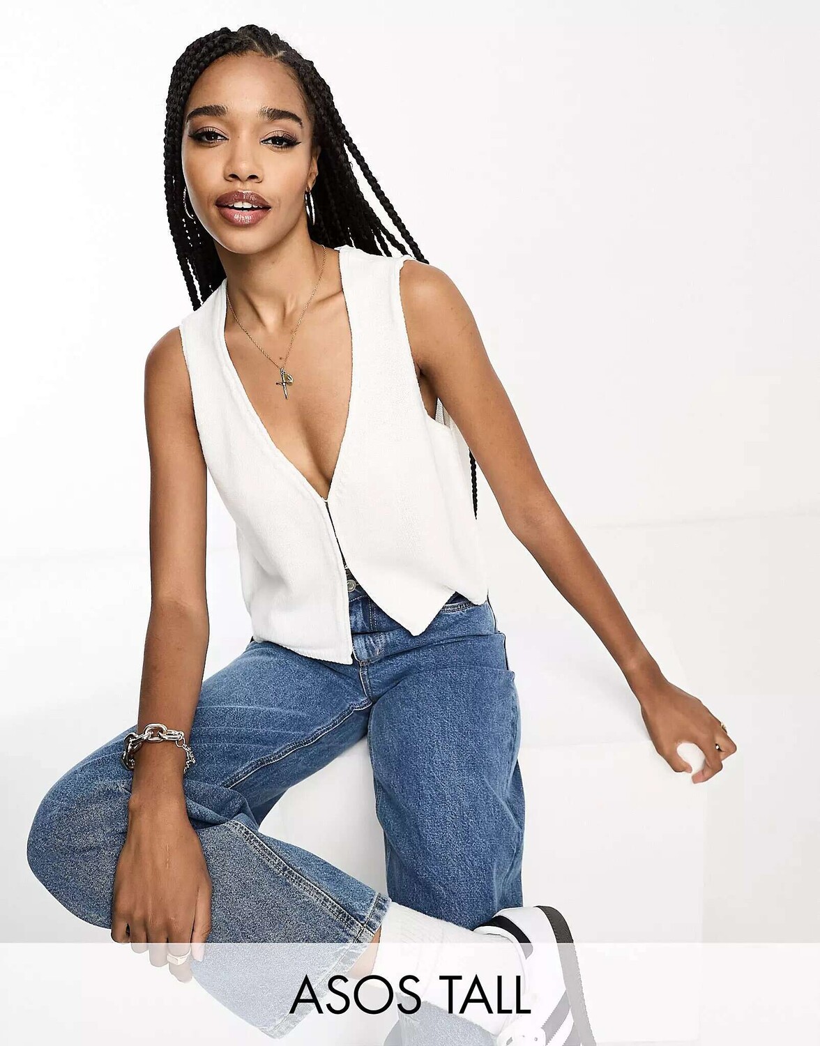 

Белый укороченный жилет с разрезом спереди ASOS DESIGN Tall