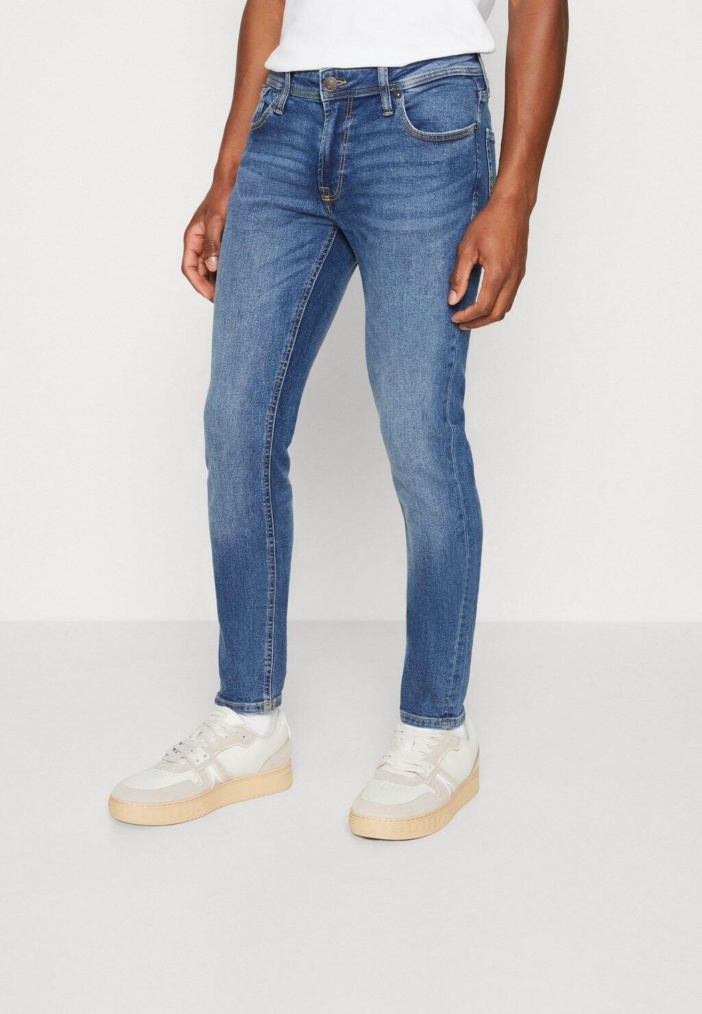 

Джинсы скинни Jack & Jones