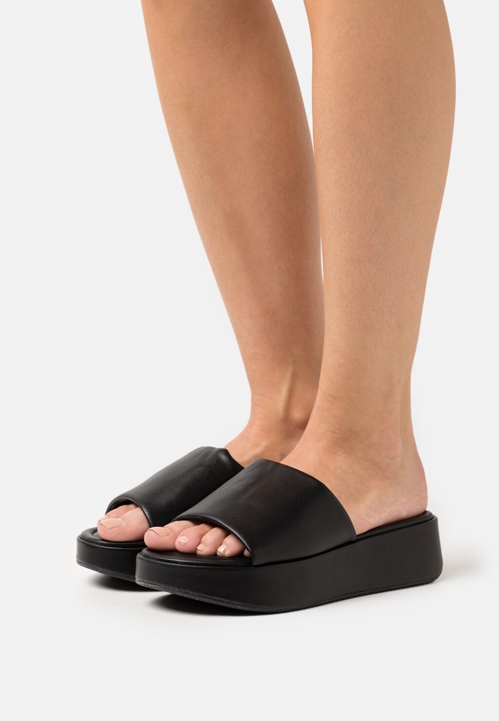 

Шлепанцы ONLY SHOES, черный