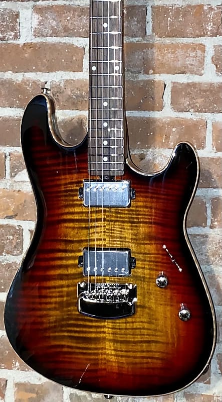 цена Электрогитара 2022 Music Man Sabre Guitar HH Trem Flame Maple Bougie Burst w/Roasted Figured Maple Neck, AMAZING !