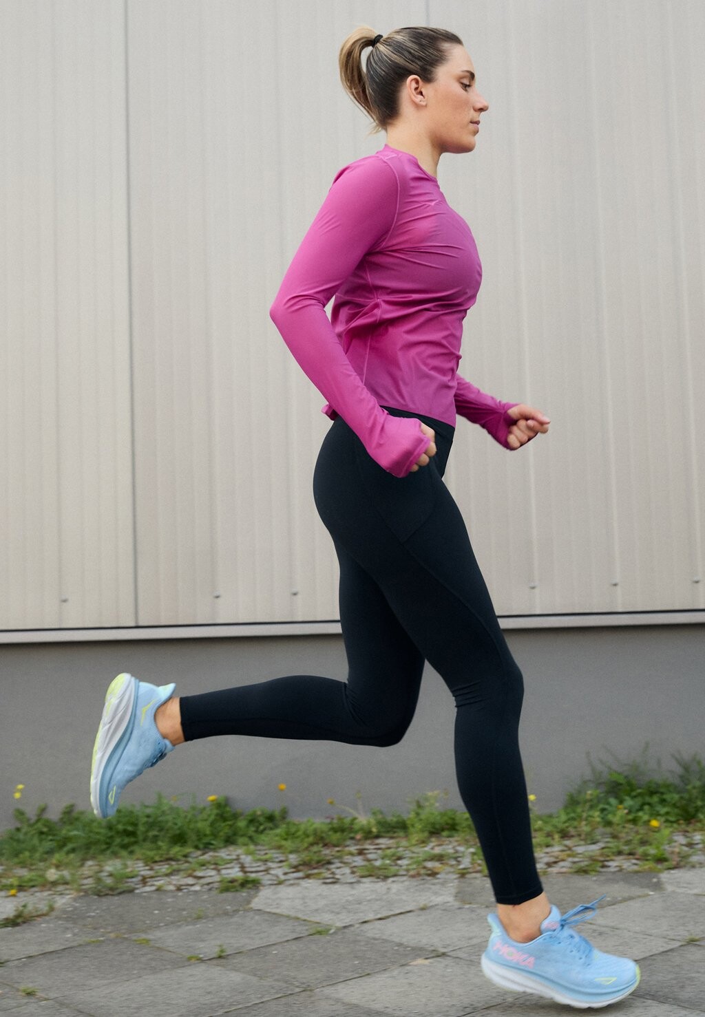 

Топ с длинными рукавами AIROLITE RUN LONG SLEEVE HOKA, розовый