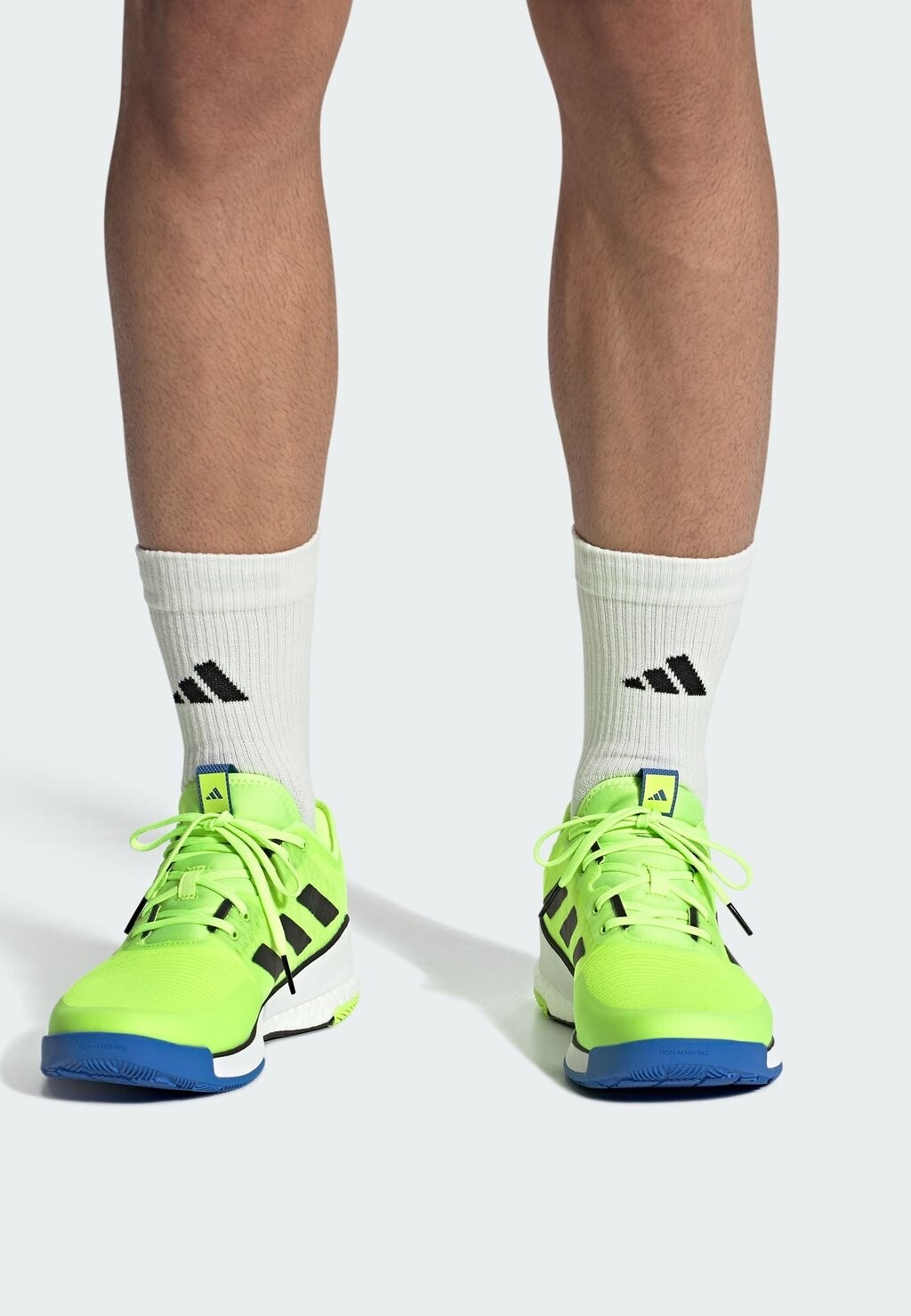 

Кроссовки Adidas
