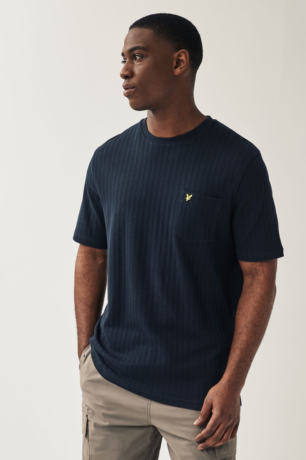 

Футболка с карманом с полосатой фактурой Lyle & Scott, синий
