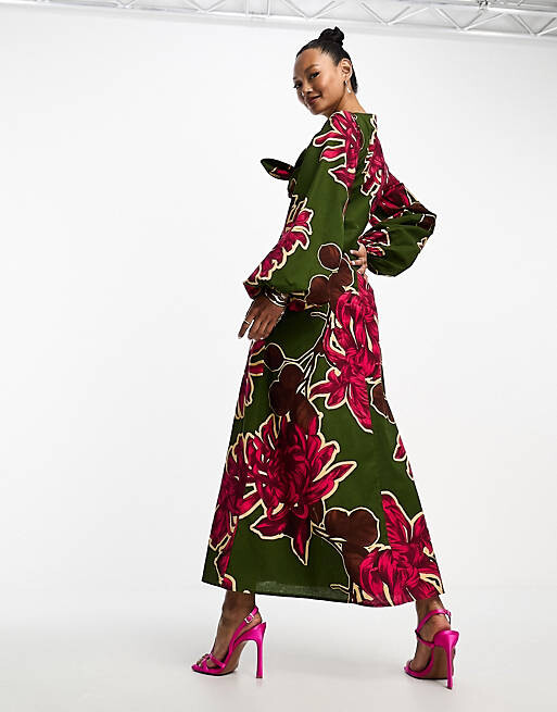 

Платье миди цвета хаки с длинными рукавами и вырезом на груди ASOS DESIGN