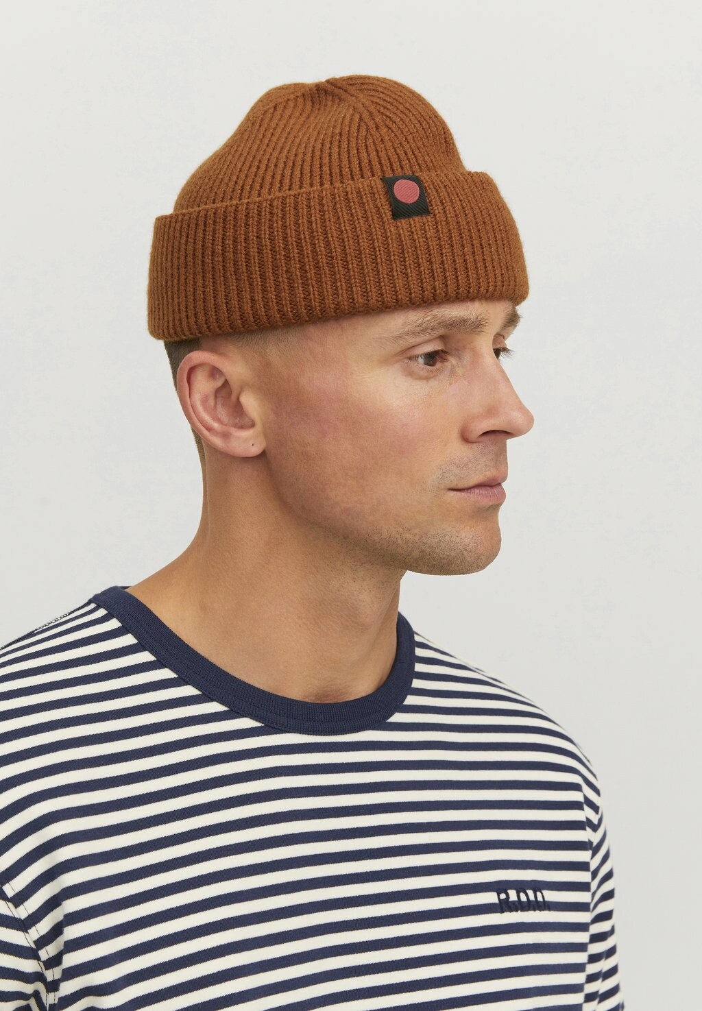 

Шапка JACROYAL Jack & Jones, цвет caramel cafã