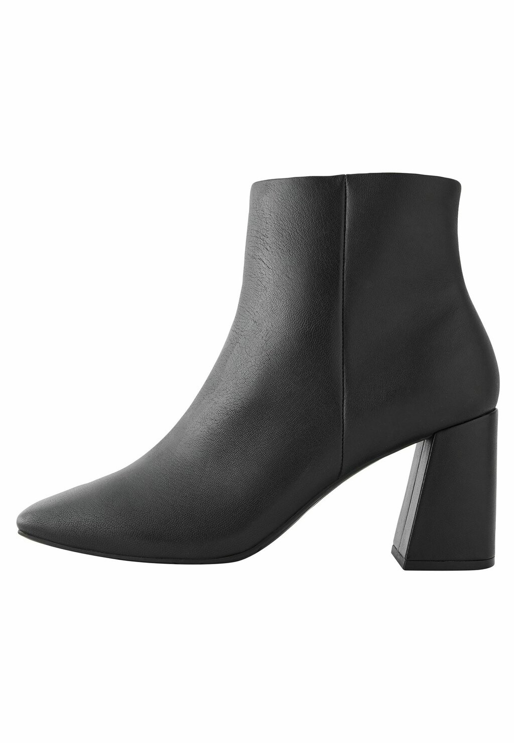

Ботильоны FOREVER COMFORT With MOTIONFLEX SQUARE TOE Next, черный