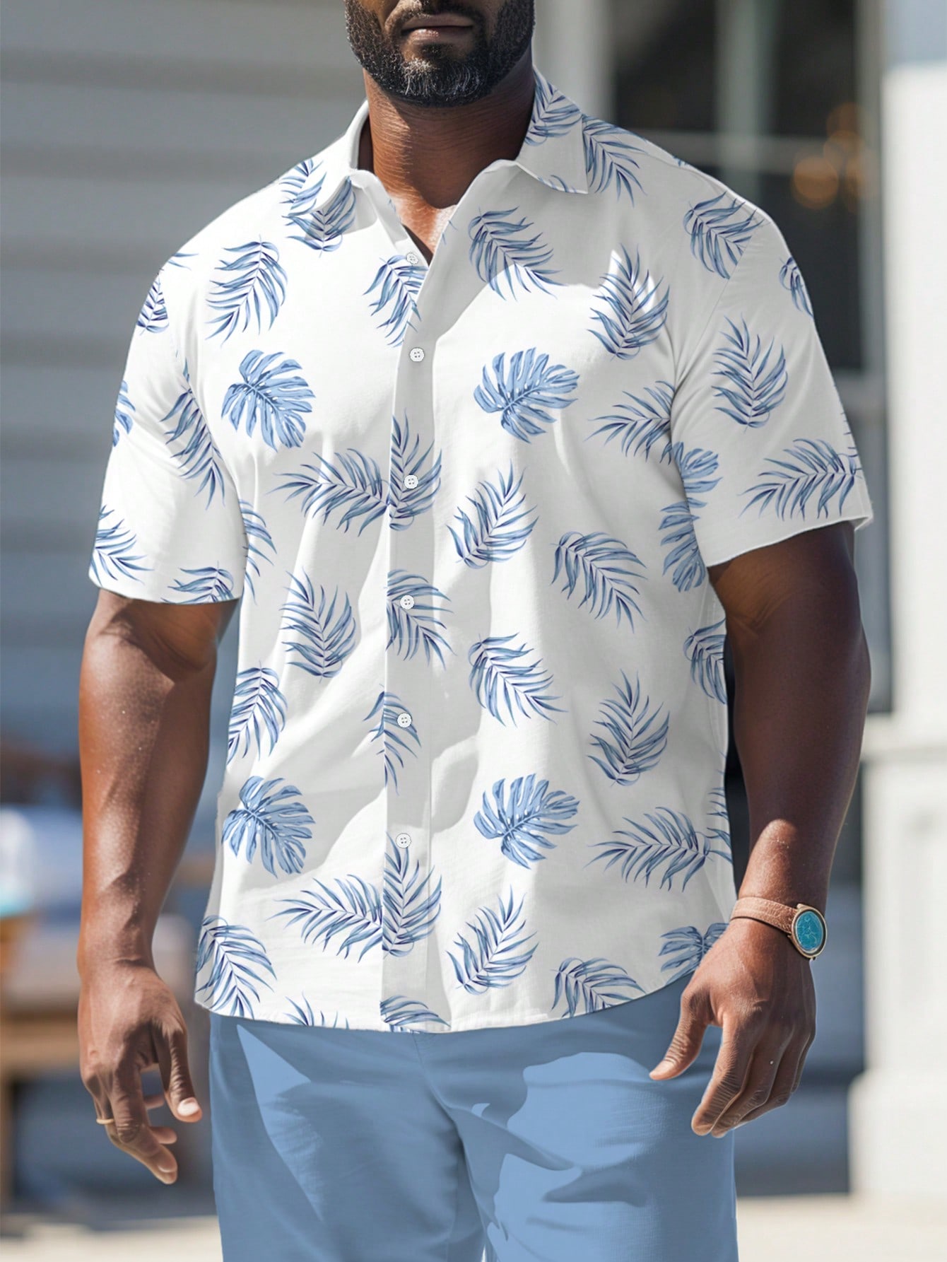 Мужская рубашка больших размеров Manfinity RSRT с коротким рукавом и тропическим принтом, многоцветный
