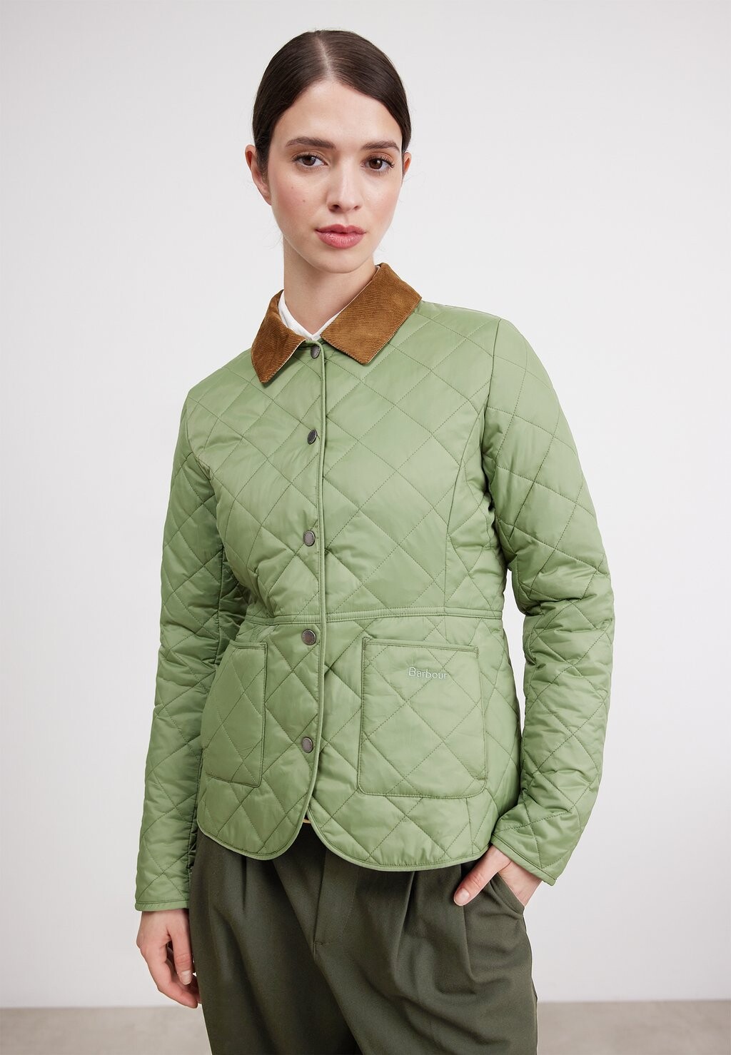 

Куртка легкая DEVERON QUILT Barbour, цвет bayleaf
