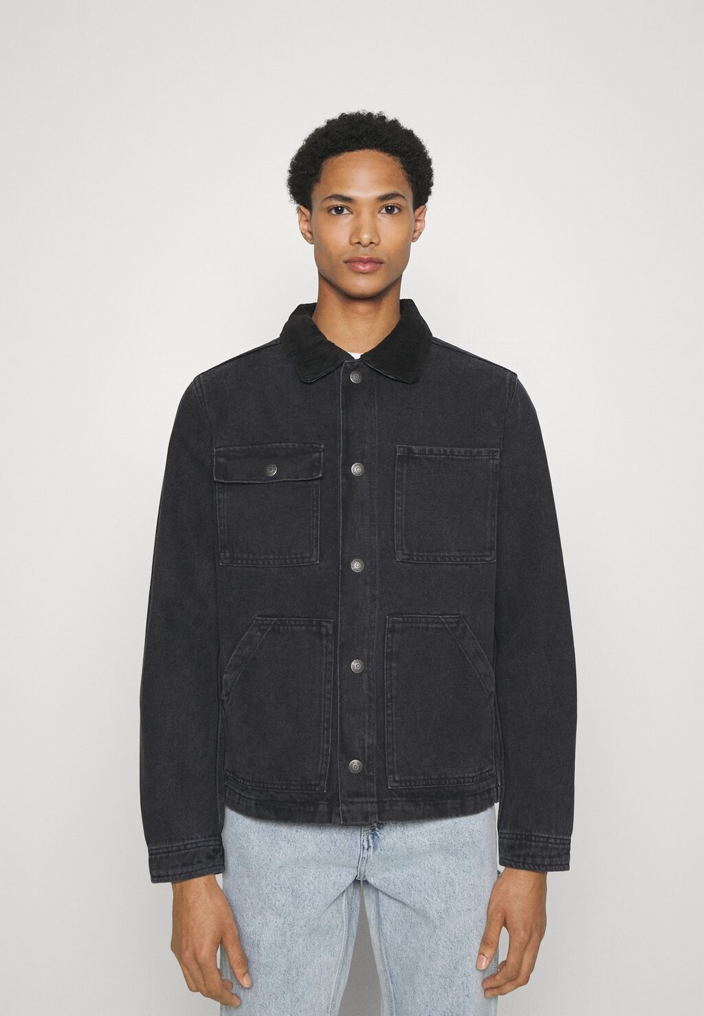 

Джинсовая куртка Jack & Jones