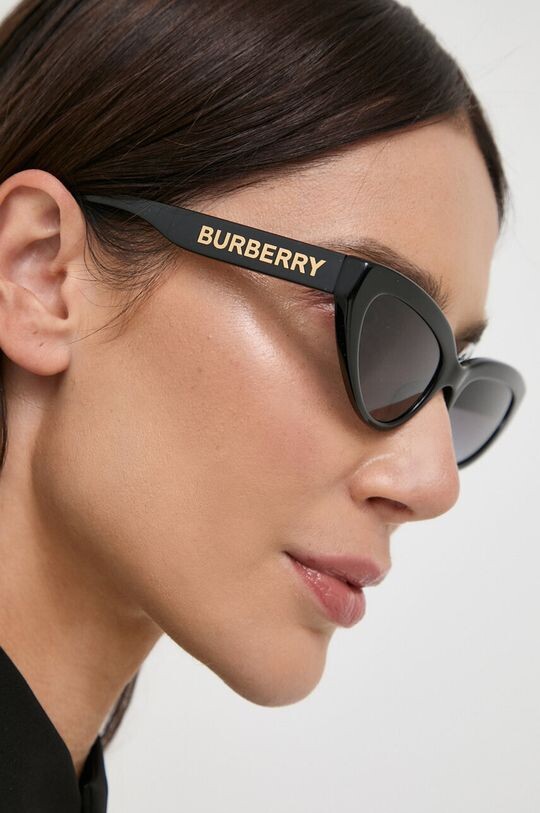 

Солнцезащитные очки Burberry, черный