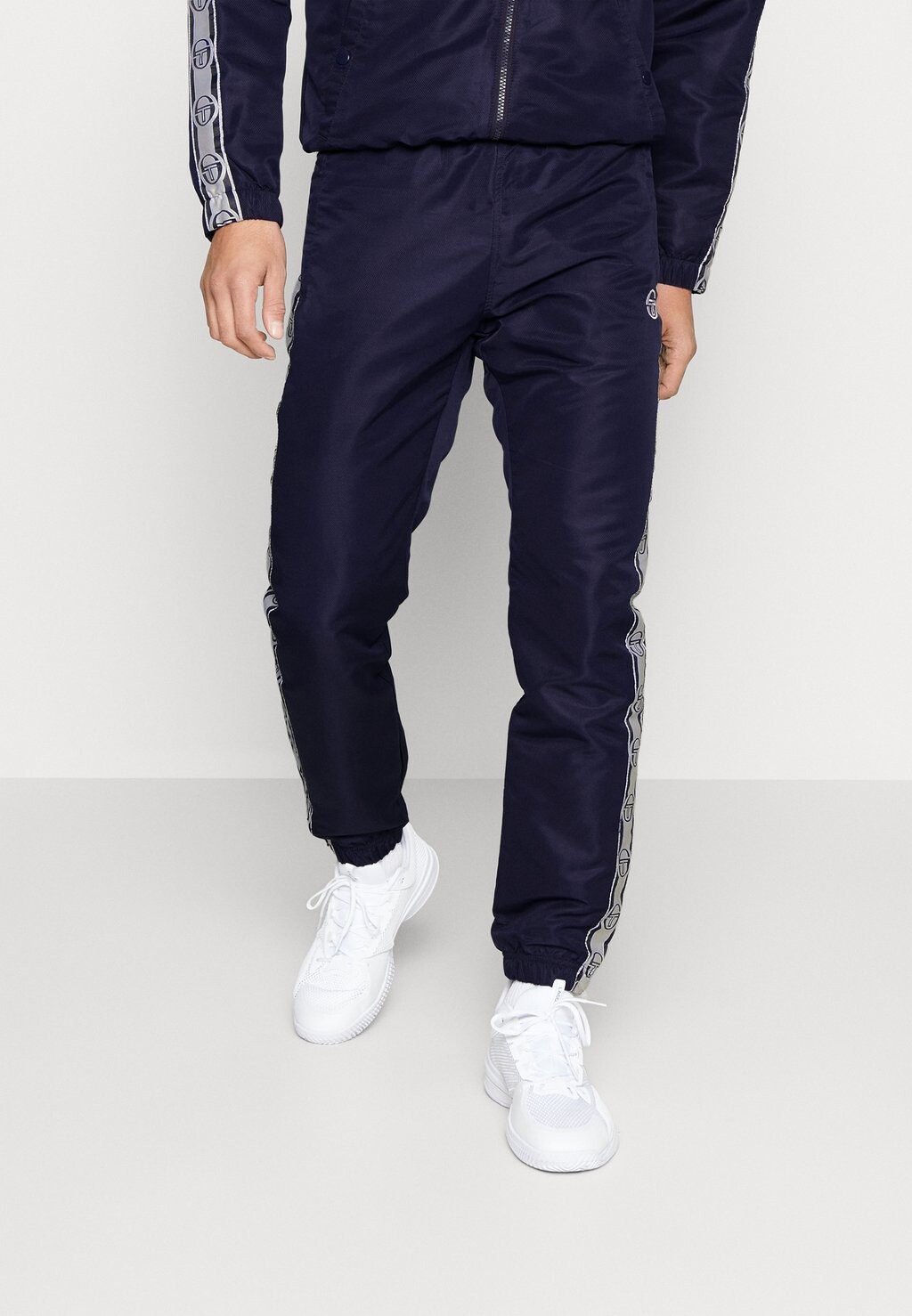

Спортивные брюки Sergio Tacchini