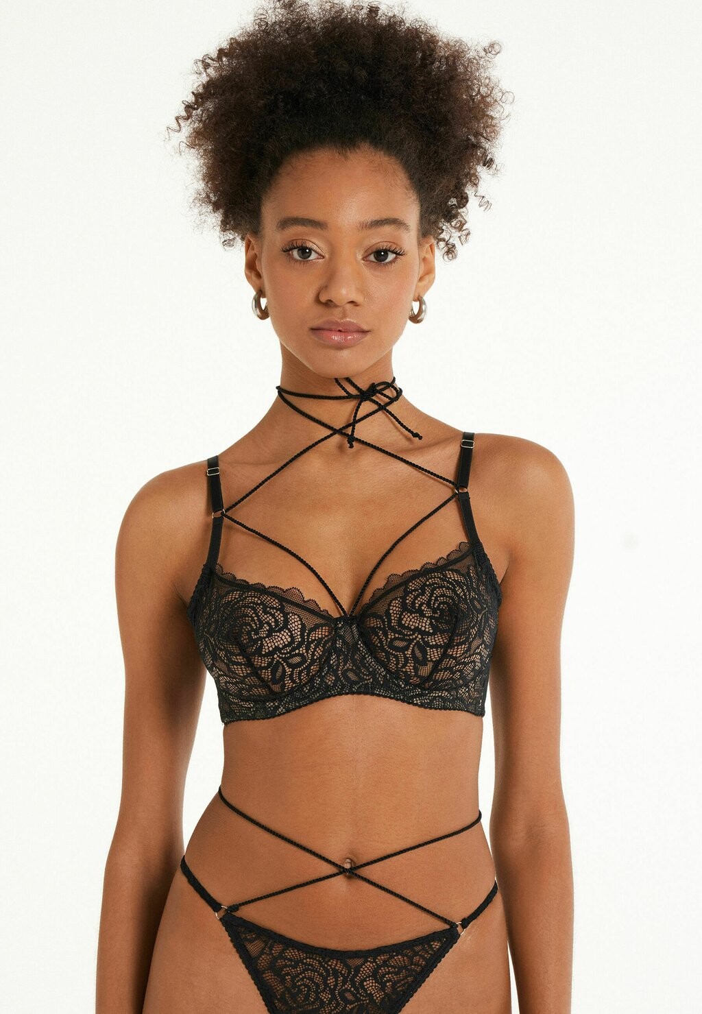 

Бюстгальтер на косточках Tezenis, черный