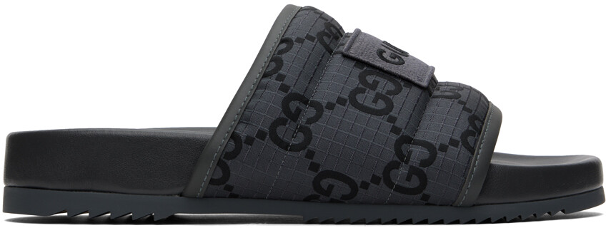 

Серые шлепанцы с узором GG Gucci
