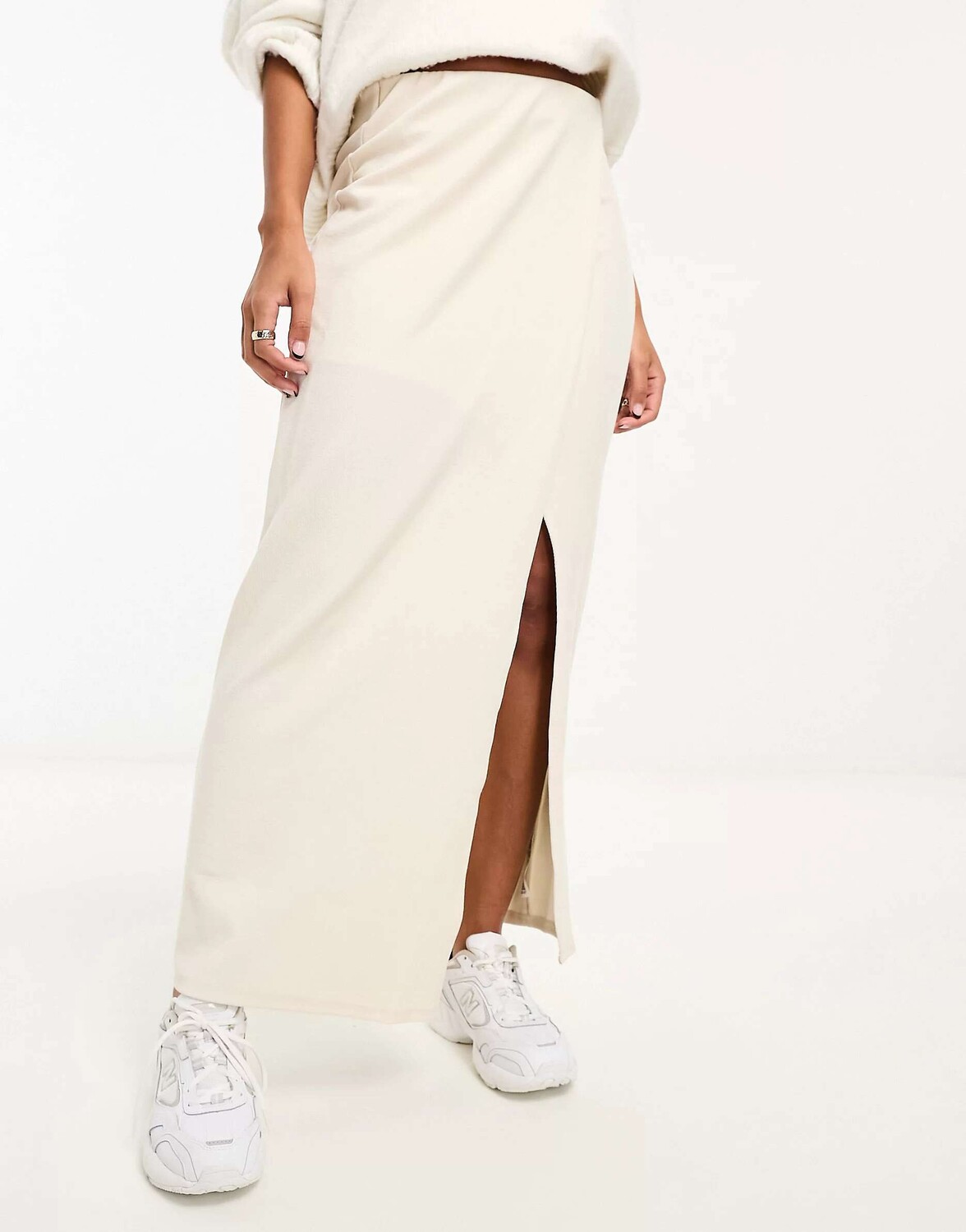 

Юбка миди с разрезом в рубчик ASOS