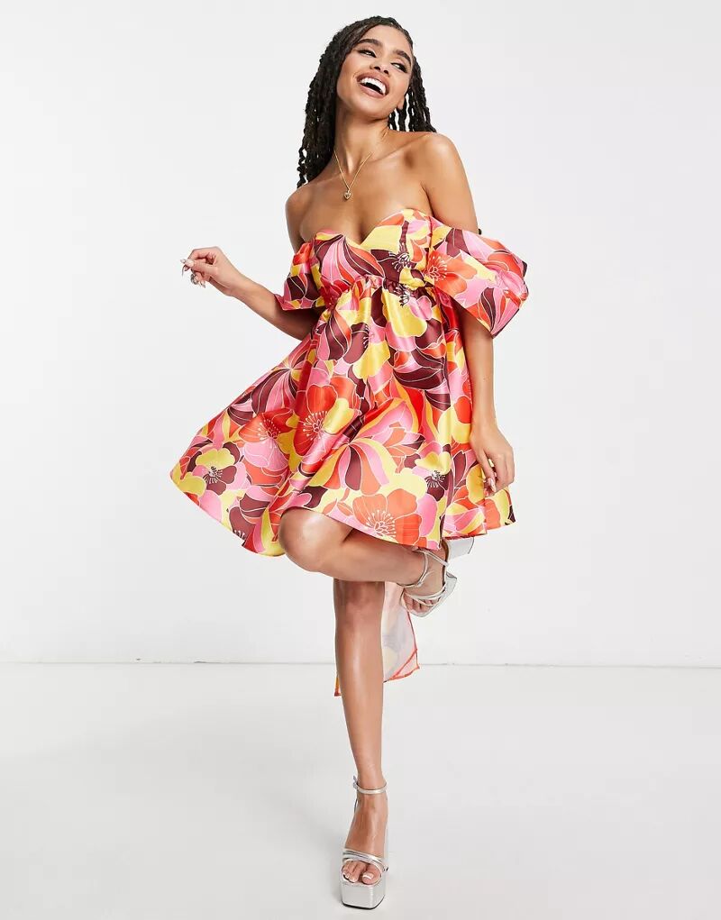 Платье мини с открытыми плечами и ярким цветочным принтом ASOS
