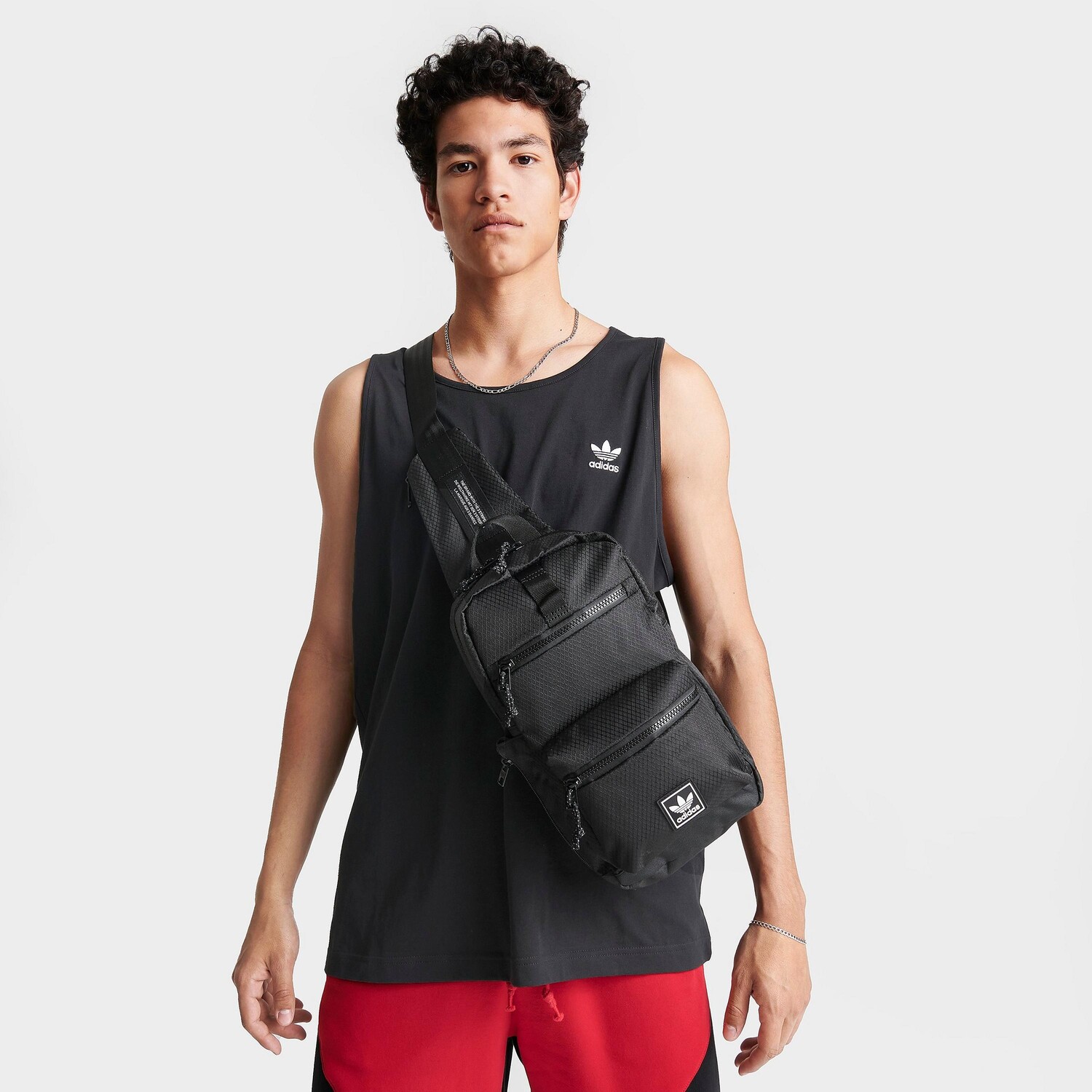 

Сумка-слинг adidas Originals Utility, черный