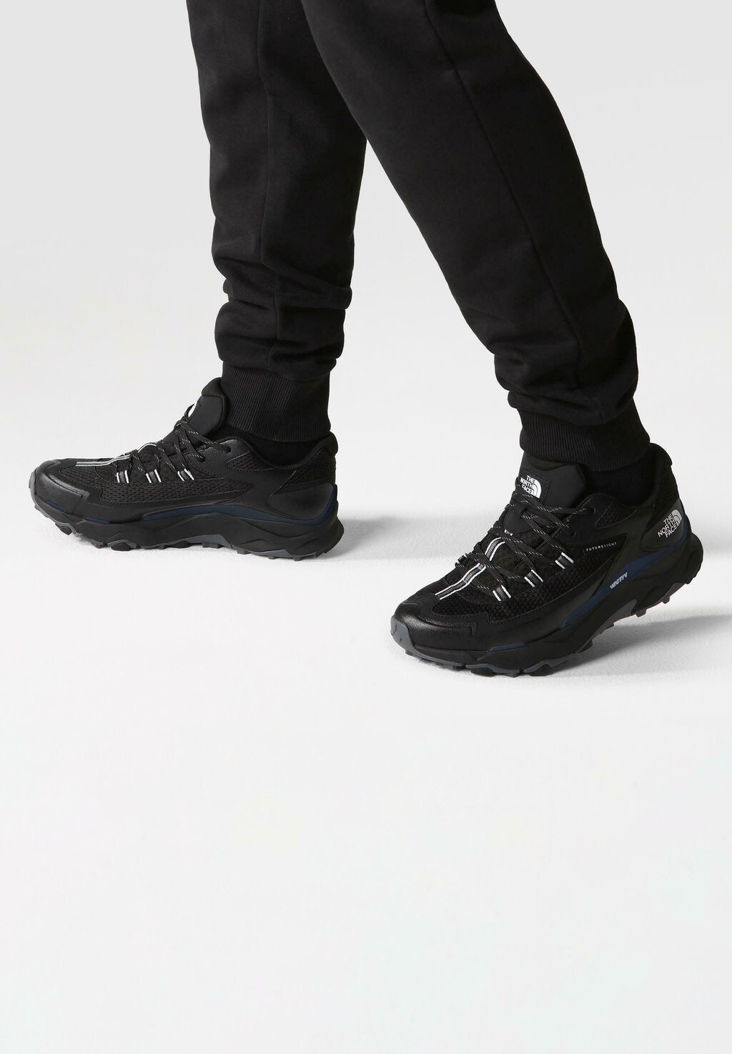 

Низкие кроссовки The North Face, черный