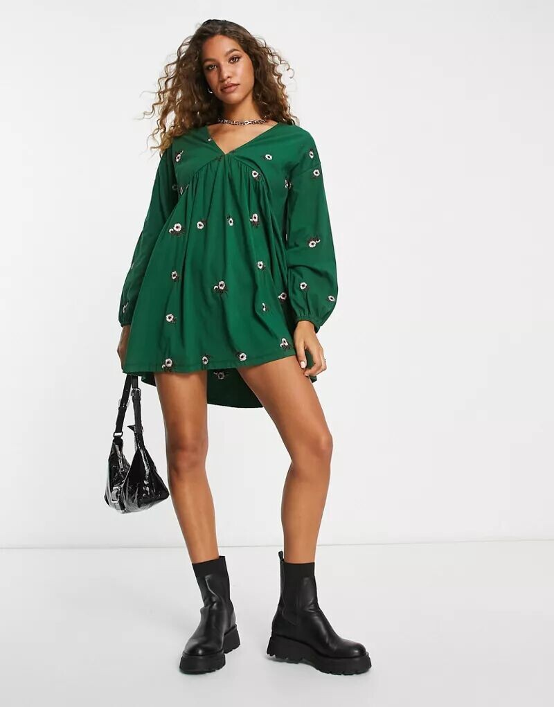 

Зеленое свободное платье мини с V-образным вырезом и вышивкой ромашками ASOS