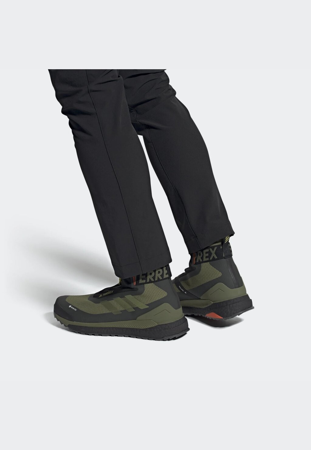 

Обувь для треккинга Adidas