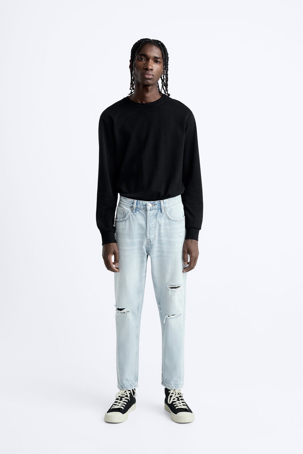 

Рваные джинсы с нашивками Zara, голубой