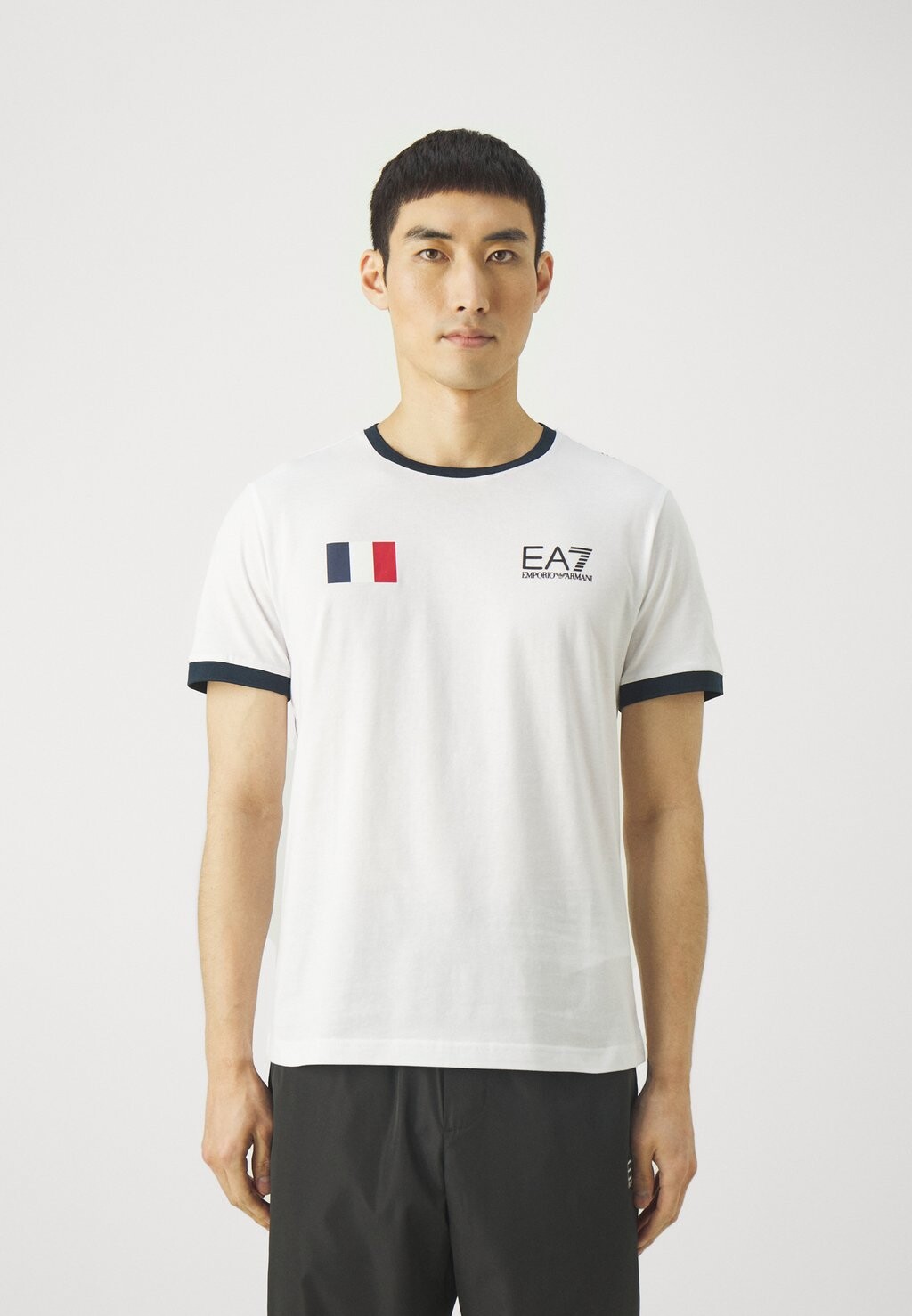 

Футболка с принтом EA7 Emporio Armani, белый
